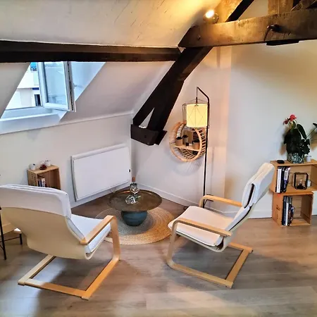 Dans Loft Partage, Cosy Et Spacieux!