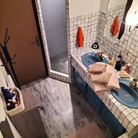 Dans Loft Partage, Cosy Et Spacieux! *