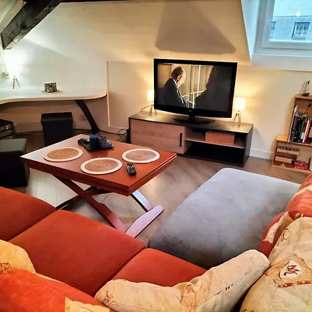 Rum i privatbostad Dans Loft Partage, Cosy Et Spacieux!